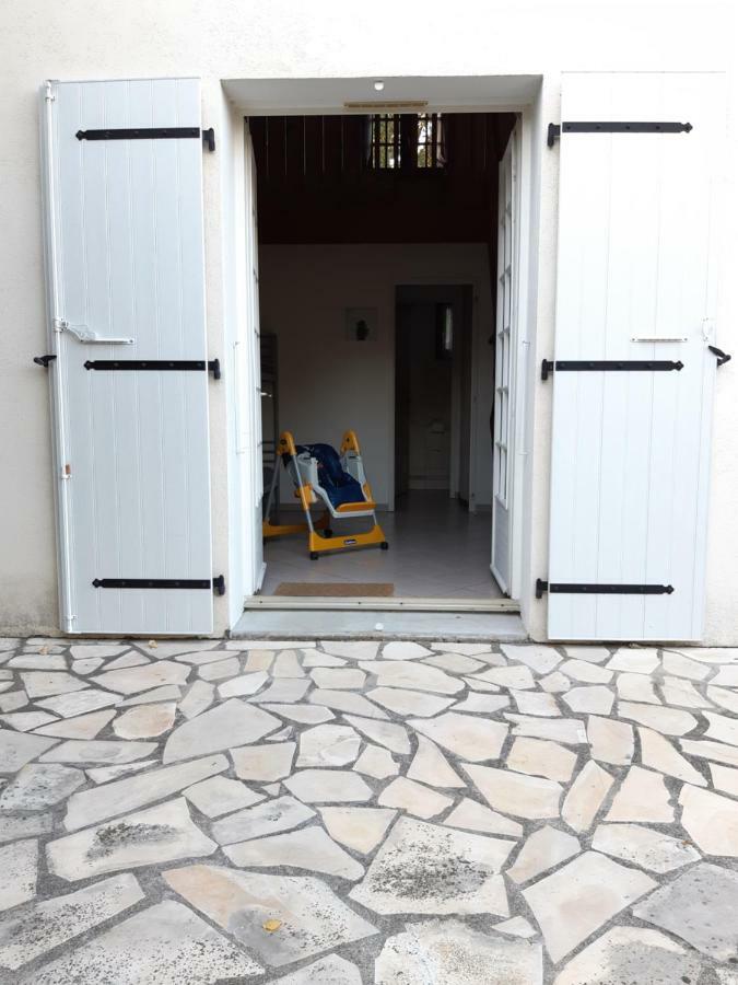 L'Abri D'Emilie Saint-Xandre Exterior foto